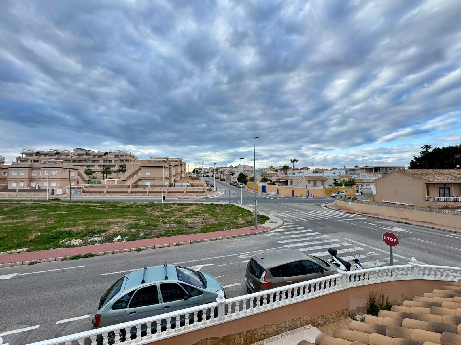 Terrace in villa for sale in Torrevieja