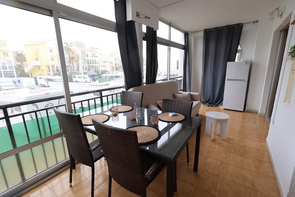 Living room in apartment for sale in Torrevieja