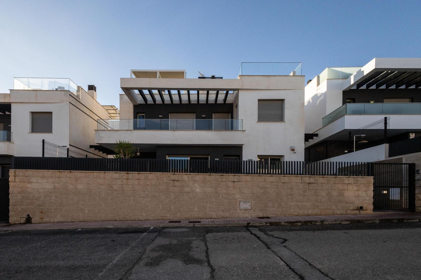 Exterior view in villa for sale in Orihuela Costa