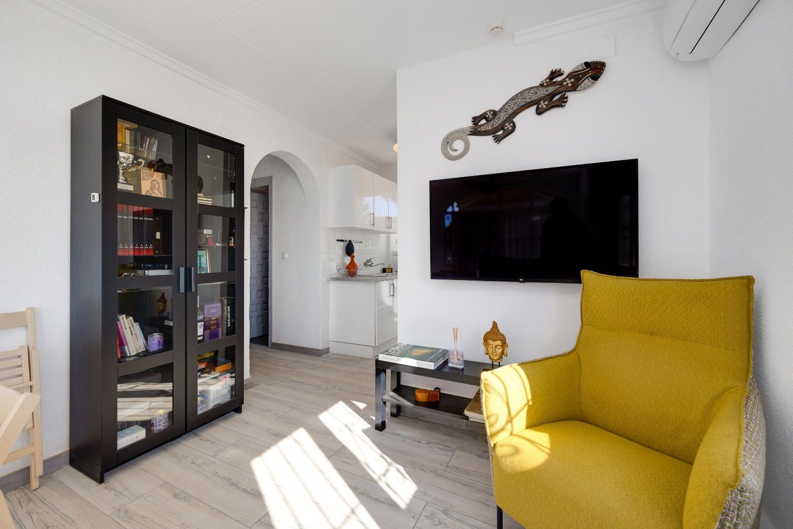 Living room in villa for sale in San Fulgencio