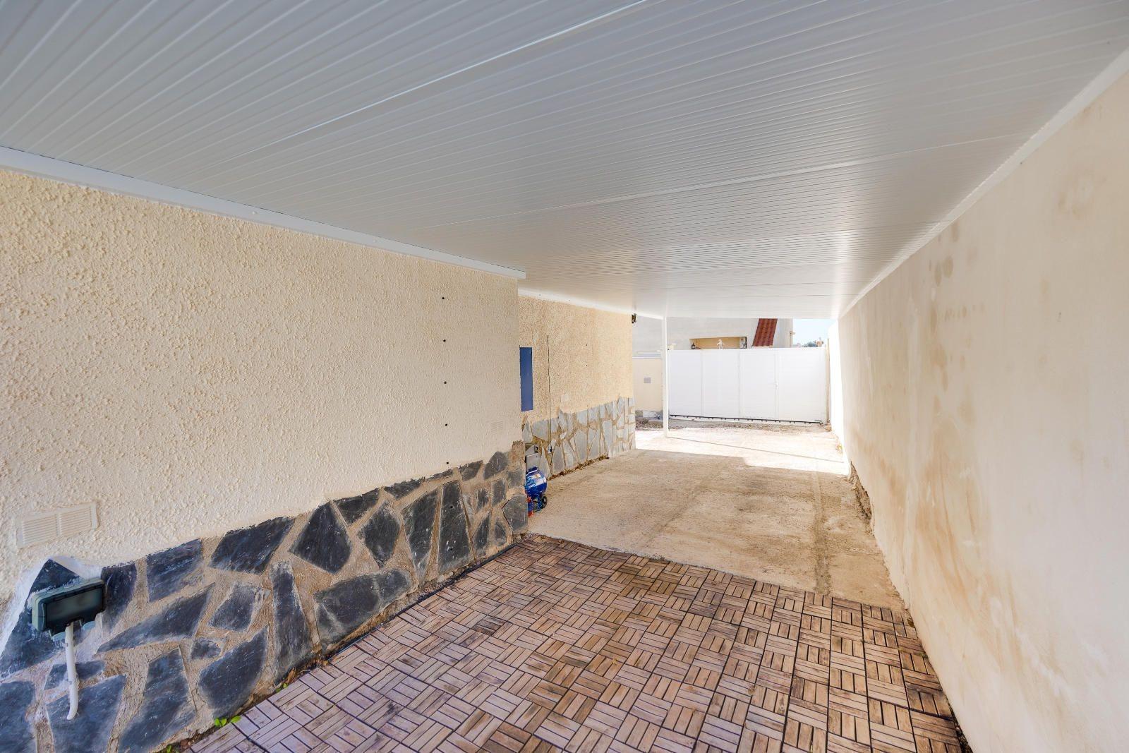 Bathroom in villa for sale in San Fulgencio