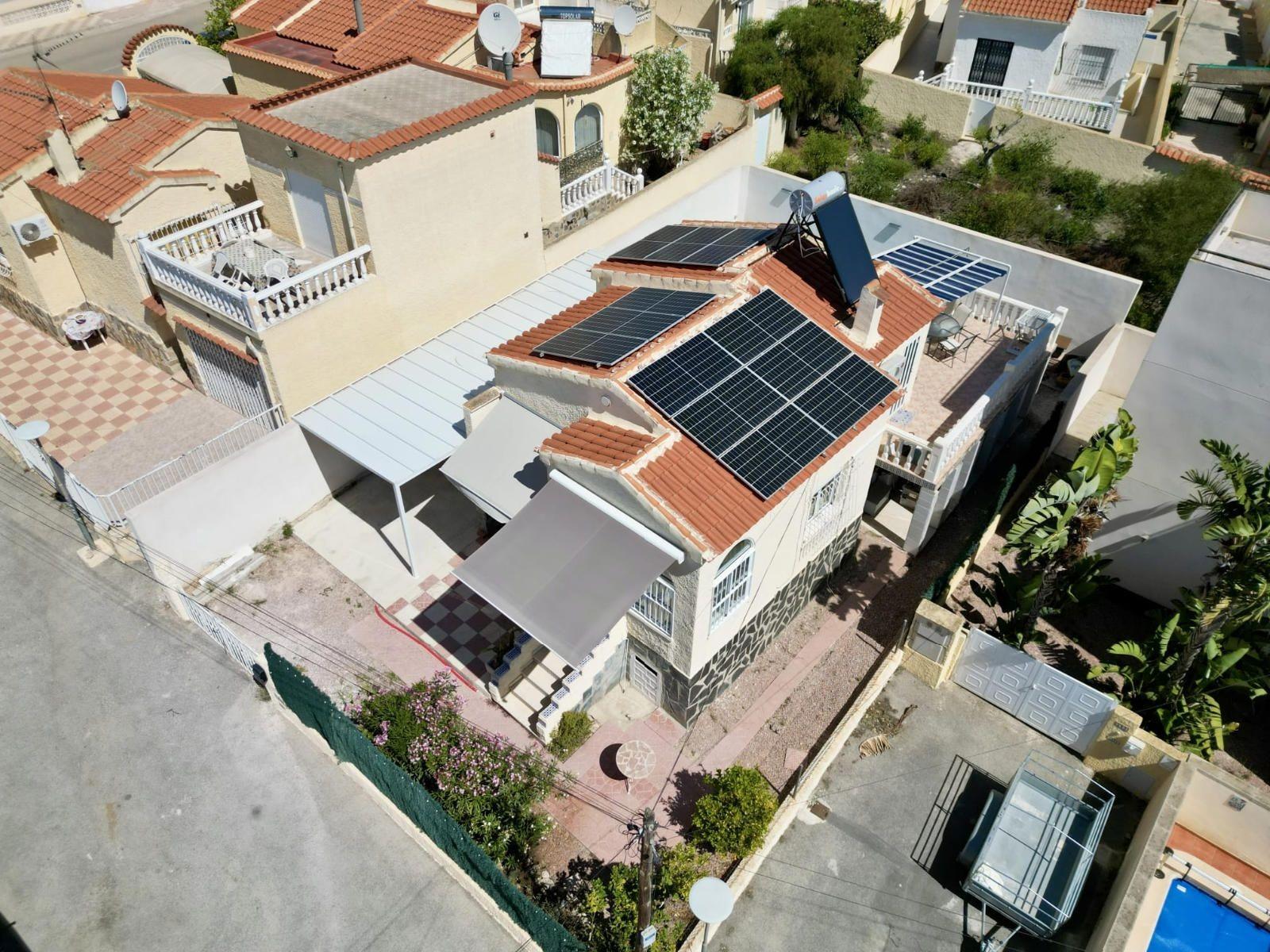 Kitchen in villa for sale in San Fulgencio