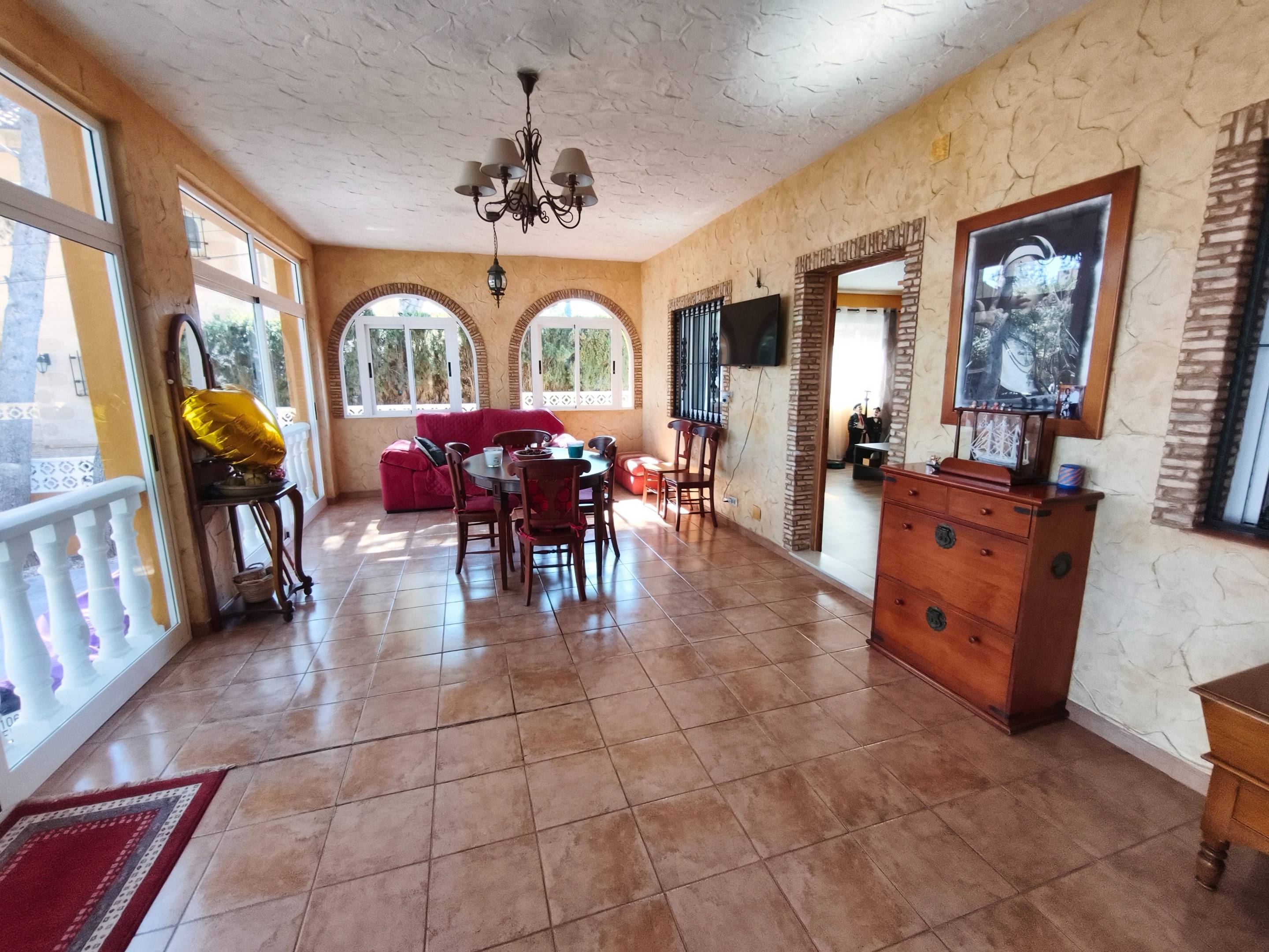 Living room in villa for sale in Torrevieja