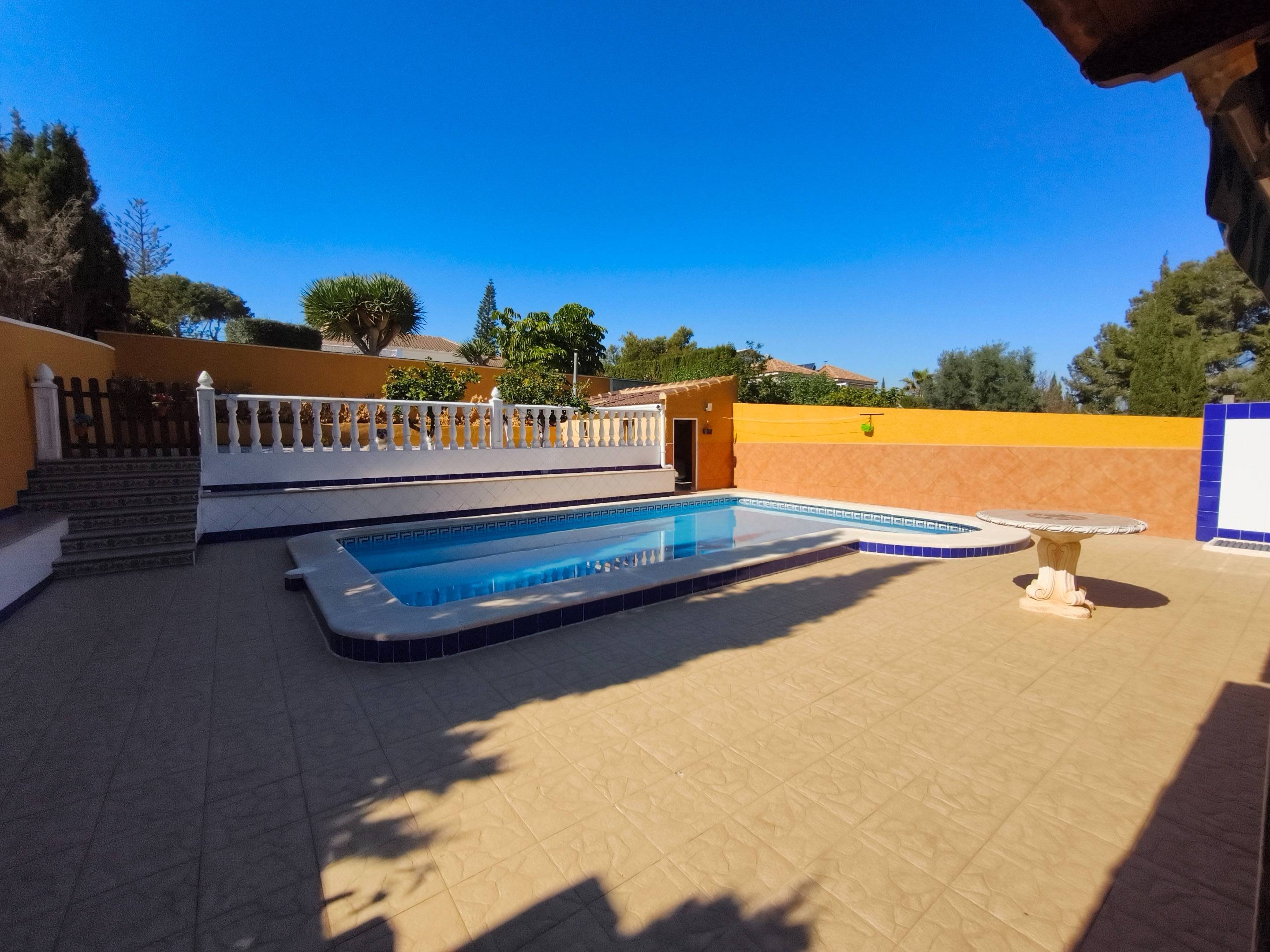 Kitchen in villa for sale in Torrevieja
