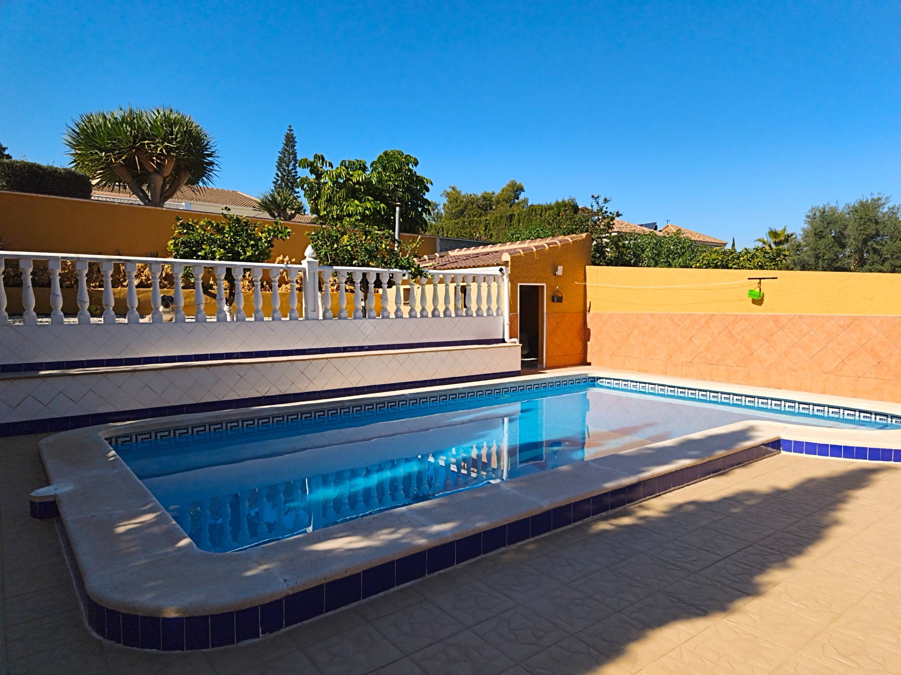 Bathroom in villa for sale in Torrevieja