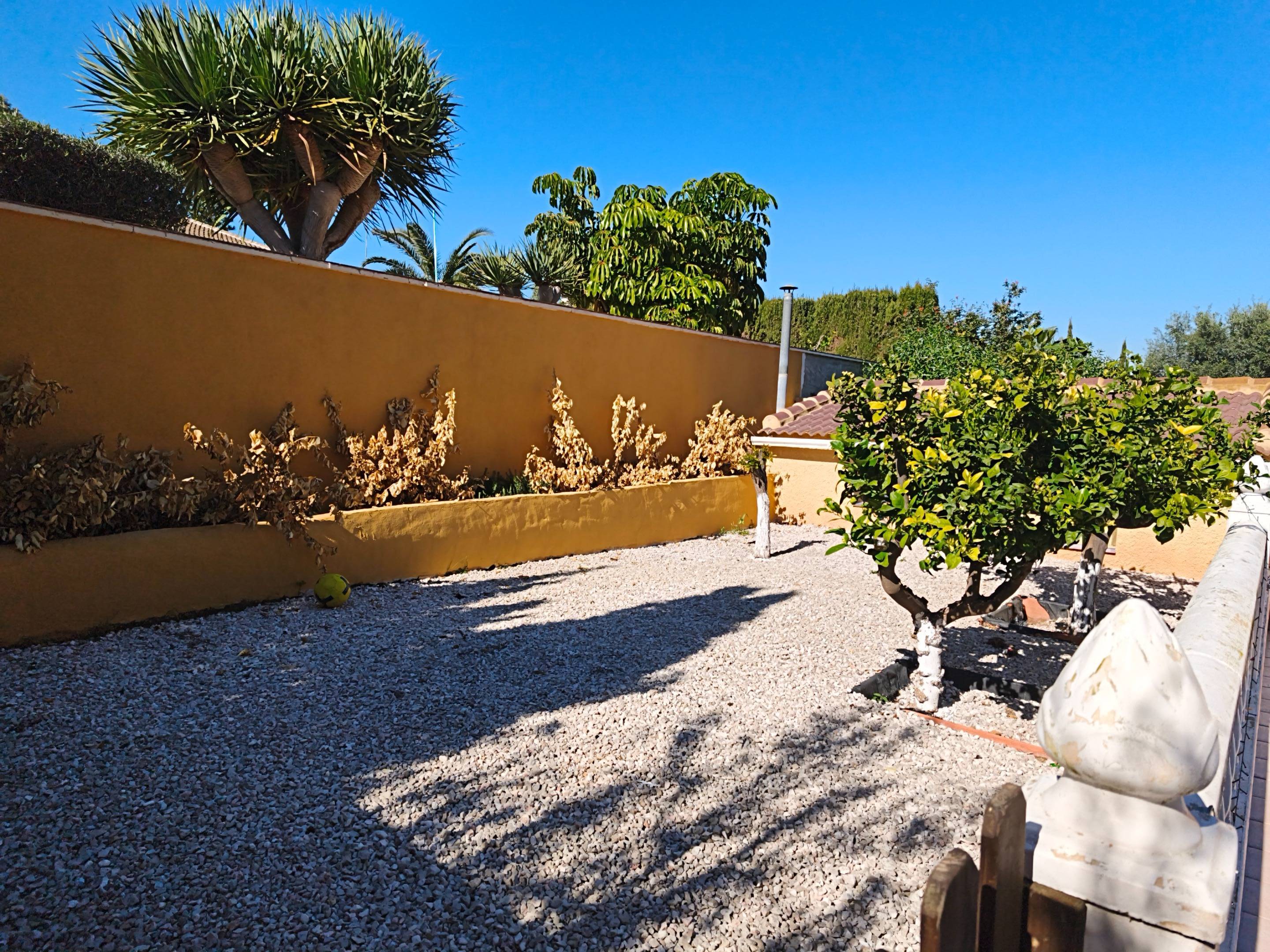 Pool area in villa for sale in Torrevieja