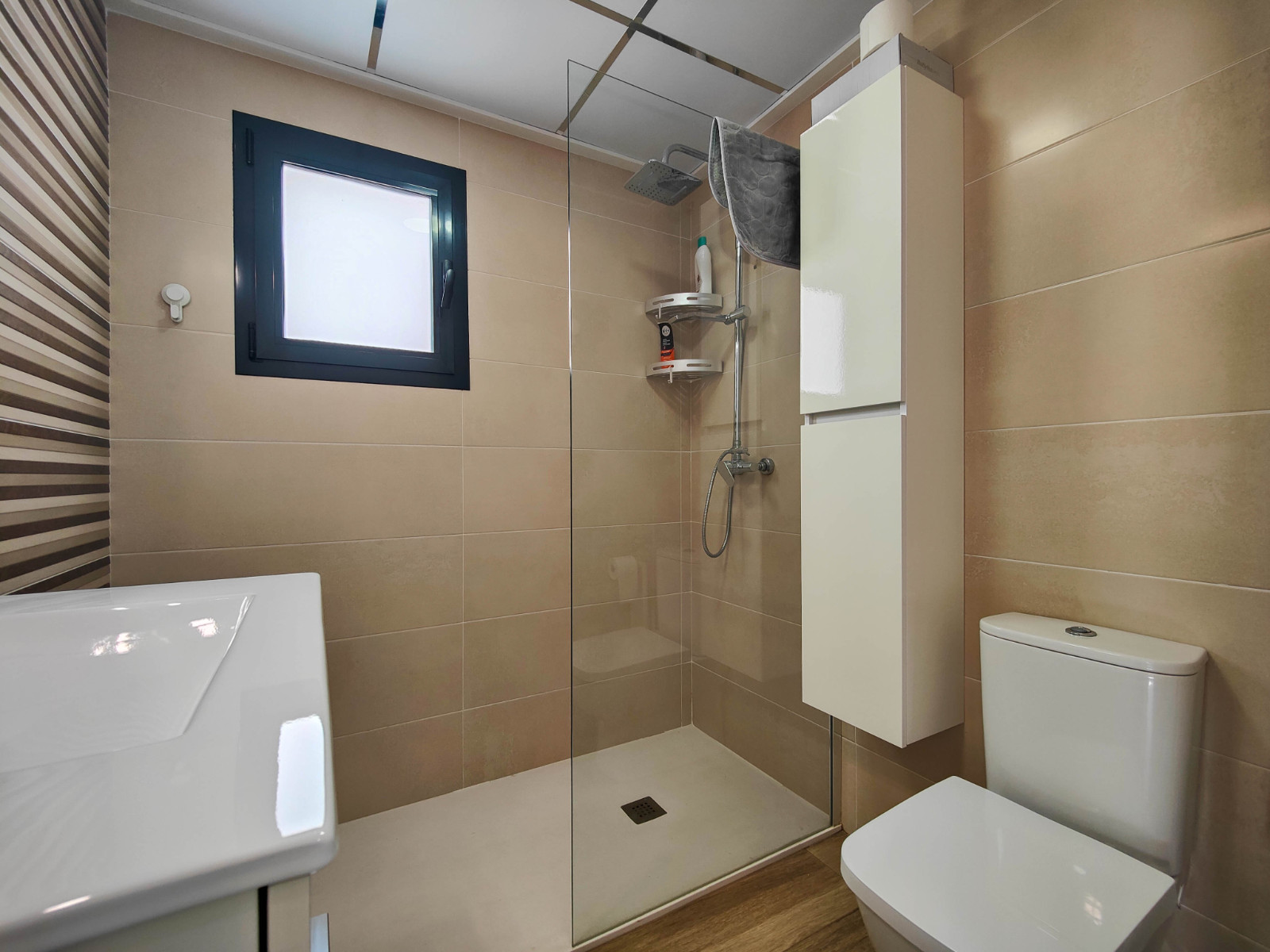 Master bedroom in apartment for sale in Guardamar del Segura