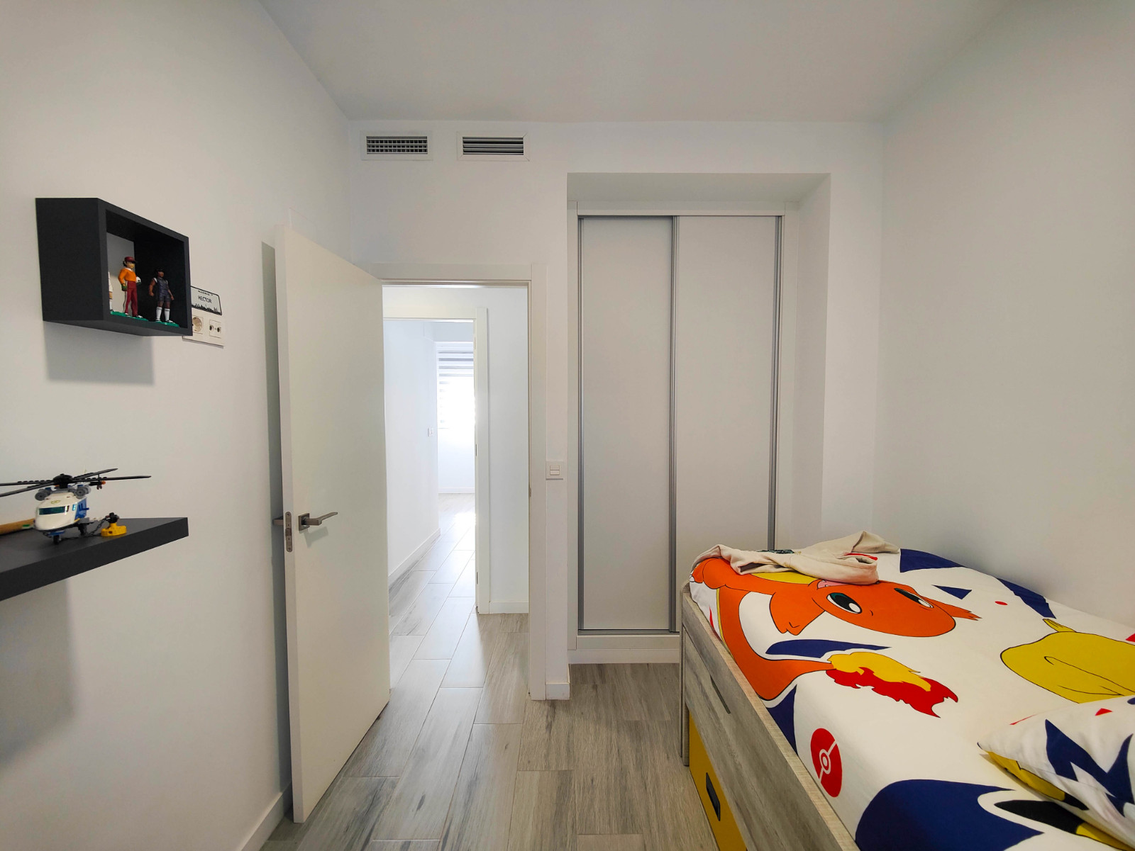 Pool area in apartment for sale in Guardamar del Segura