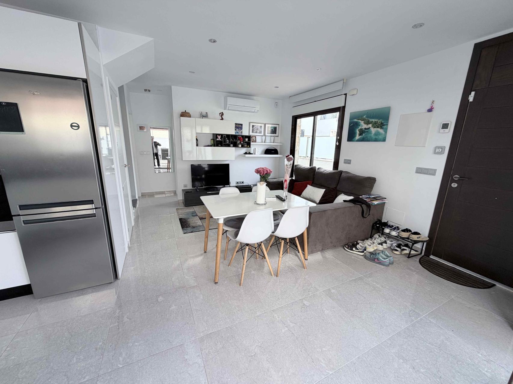 Dining area in terraced for sale in Cabo Roig