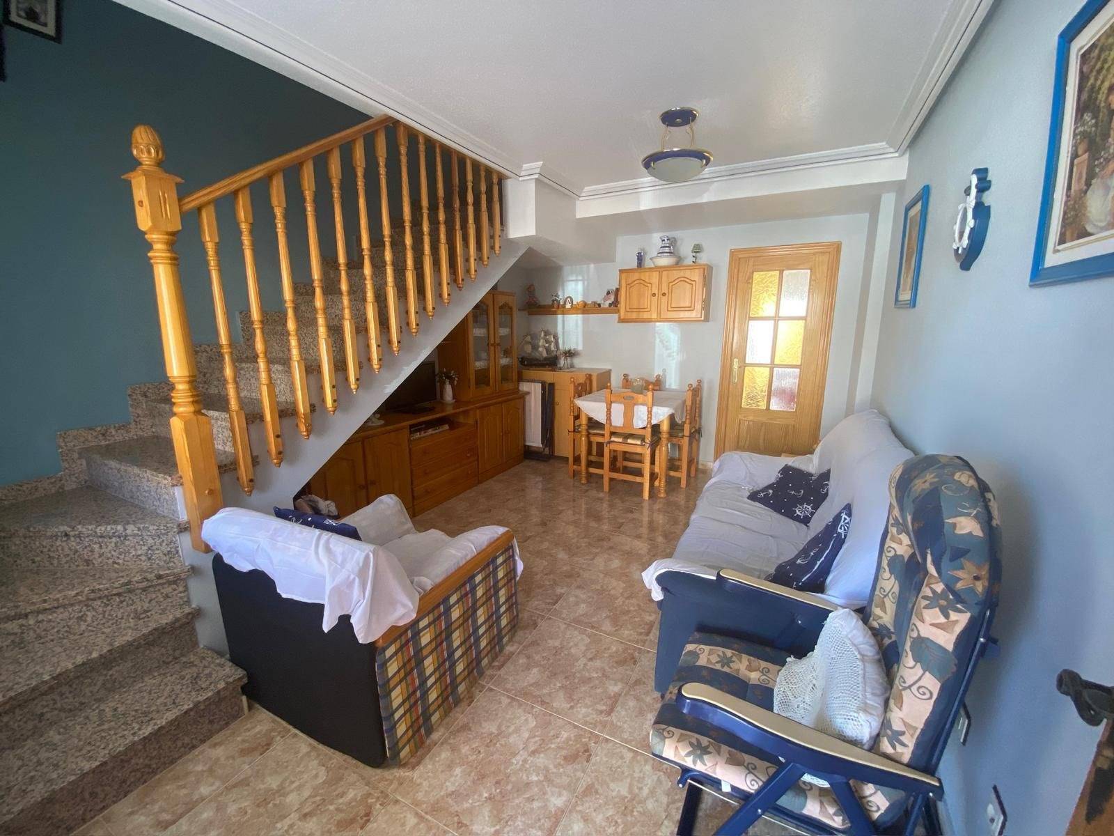 Discover this charming duplex villa located in the peaceful area of Los Cuarteros, San Pedro del P