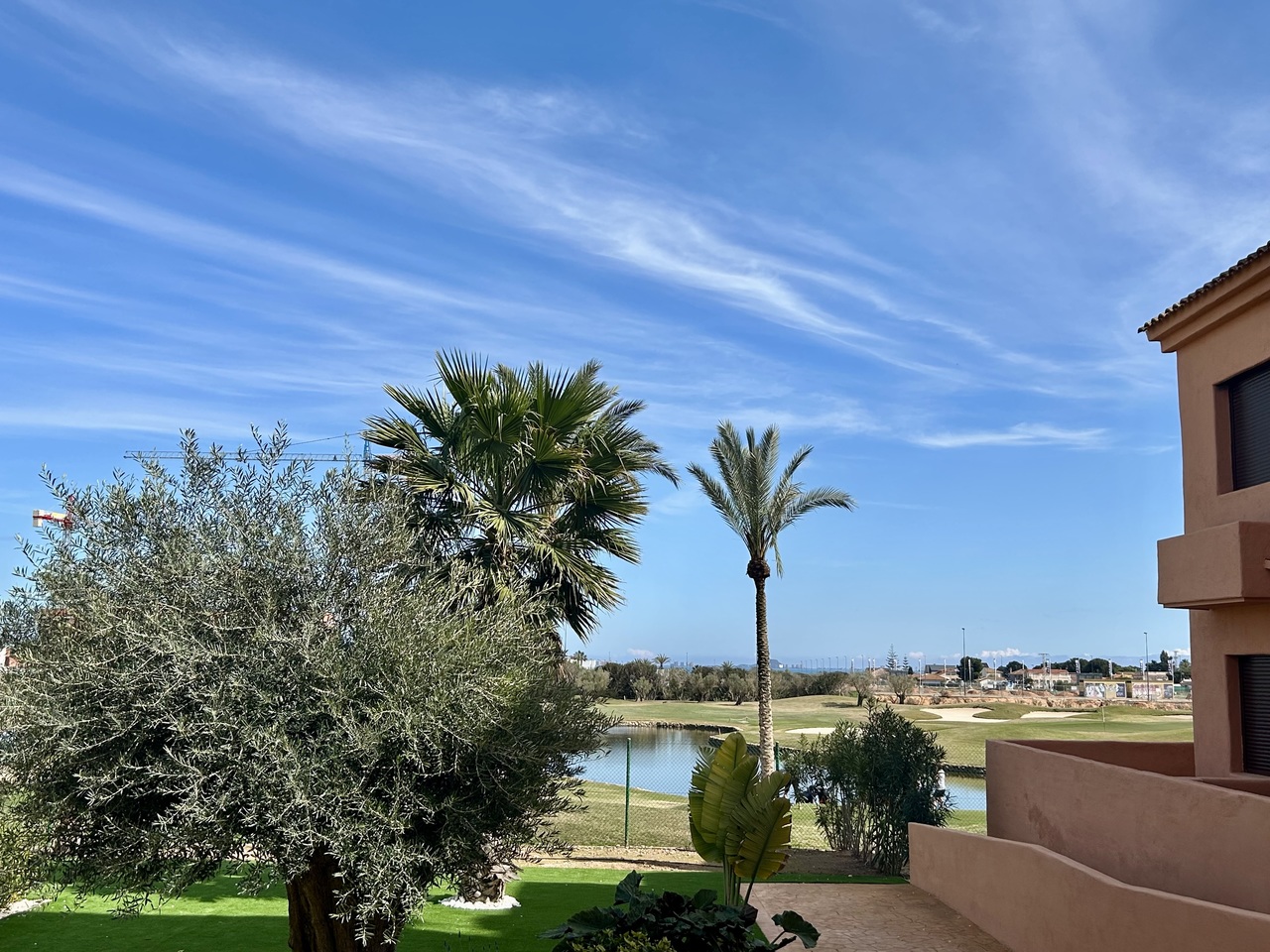 This stunning frontline ground-floor apartment is located in the prestigious La Serena Golf resort,