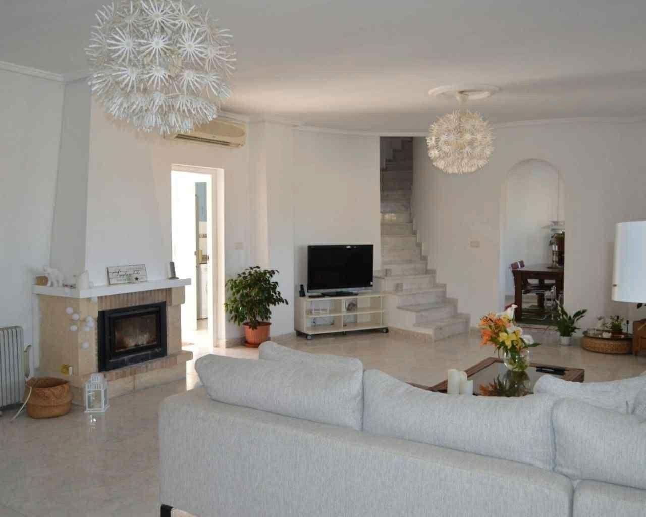 Garden in villa for sale in Rojales