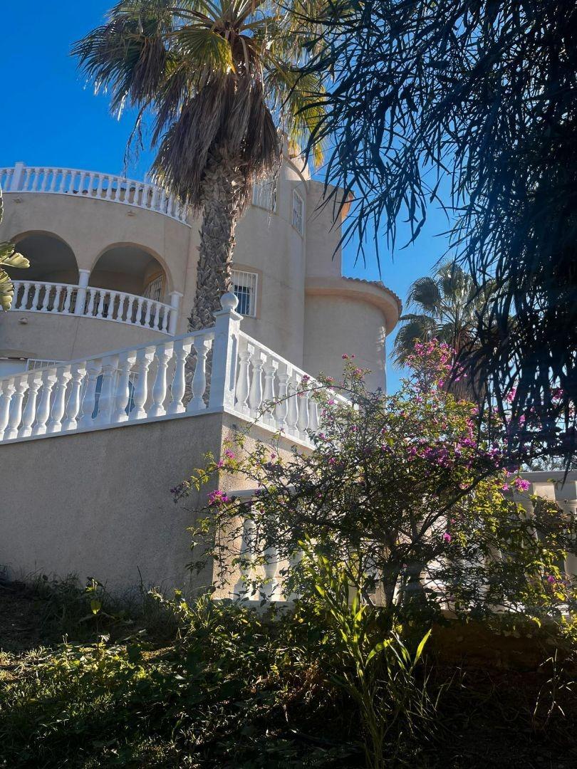 Kitchen in villa for sale in Rojales