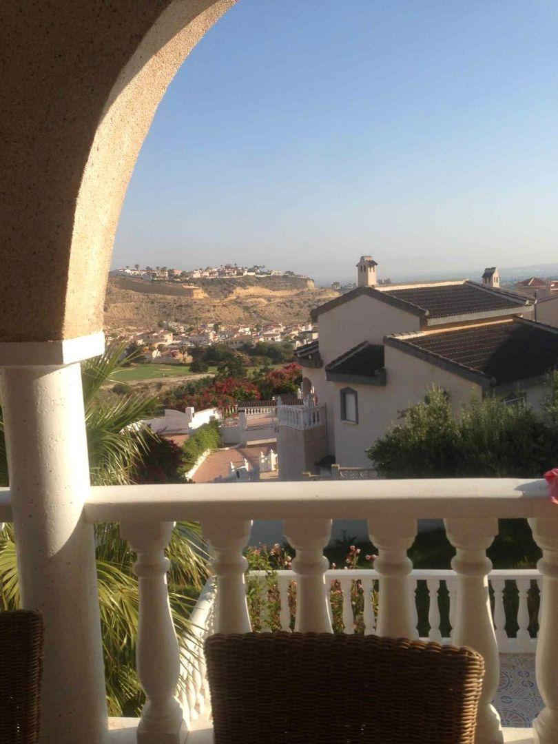Garden in villa for sale in Rojales