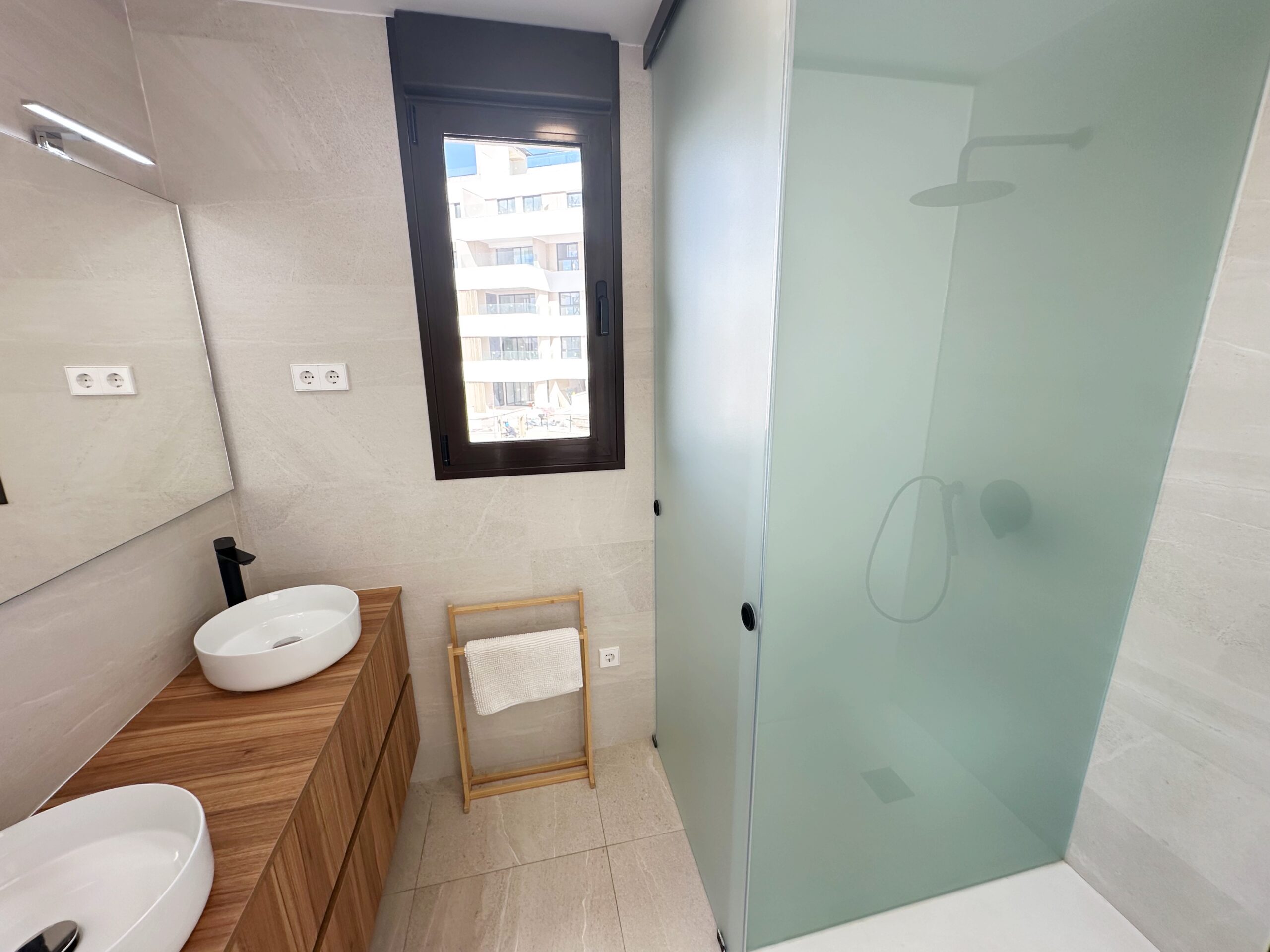 Master bedroom in villa for sale in Santa Rosalia Resort