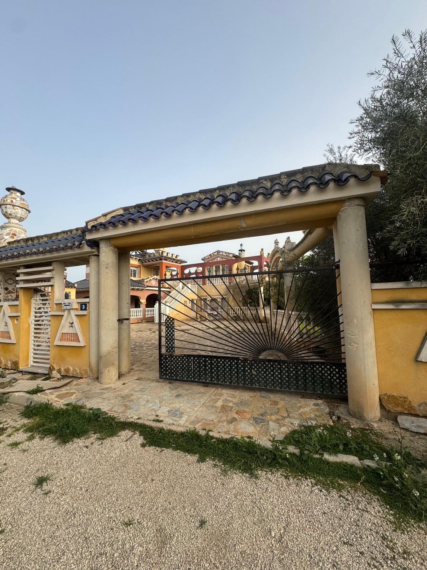 Living room in villa for sale in Orihuela