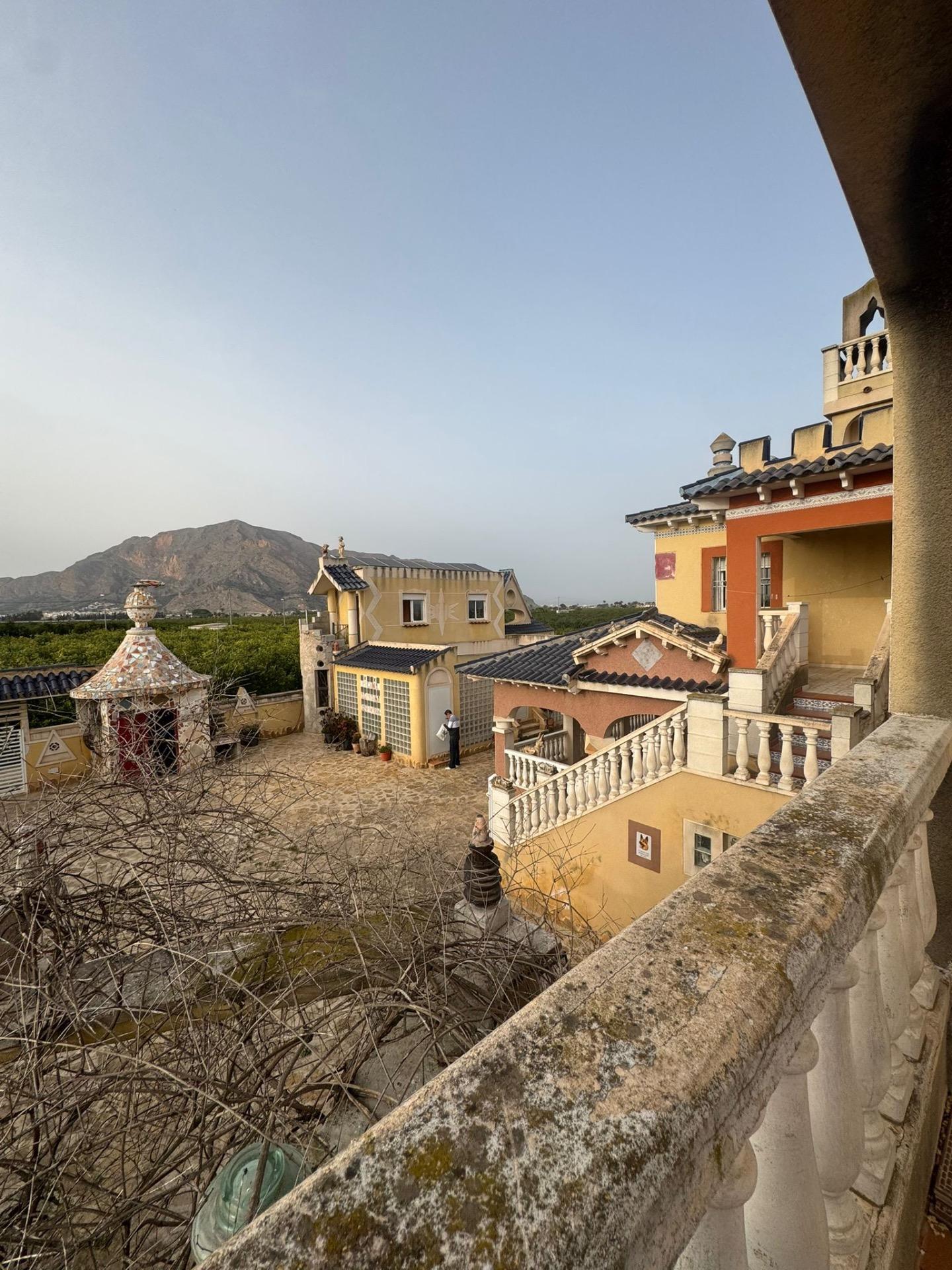 Terrace in villa for sale in Orihuela