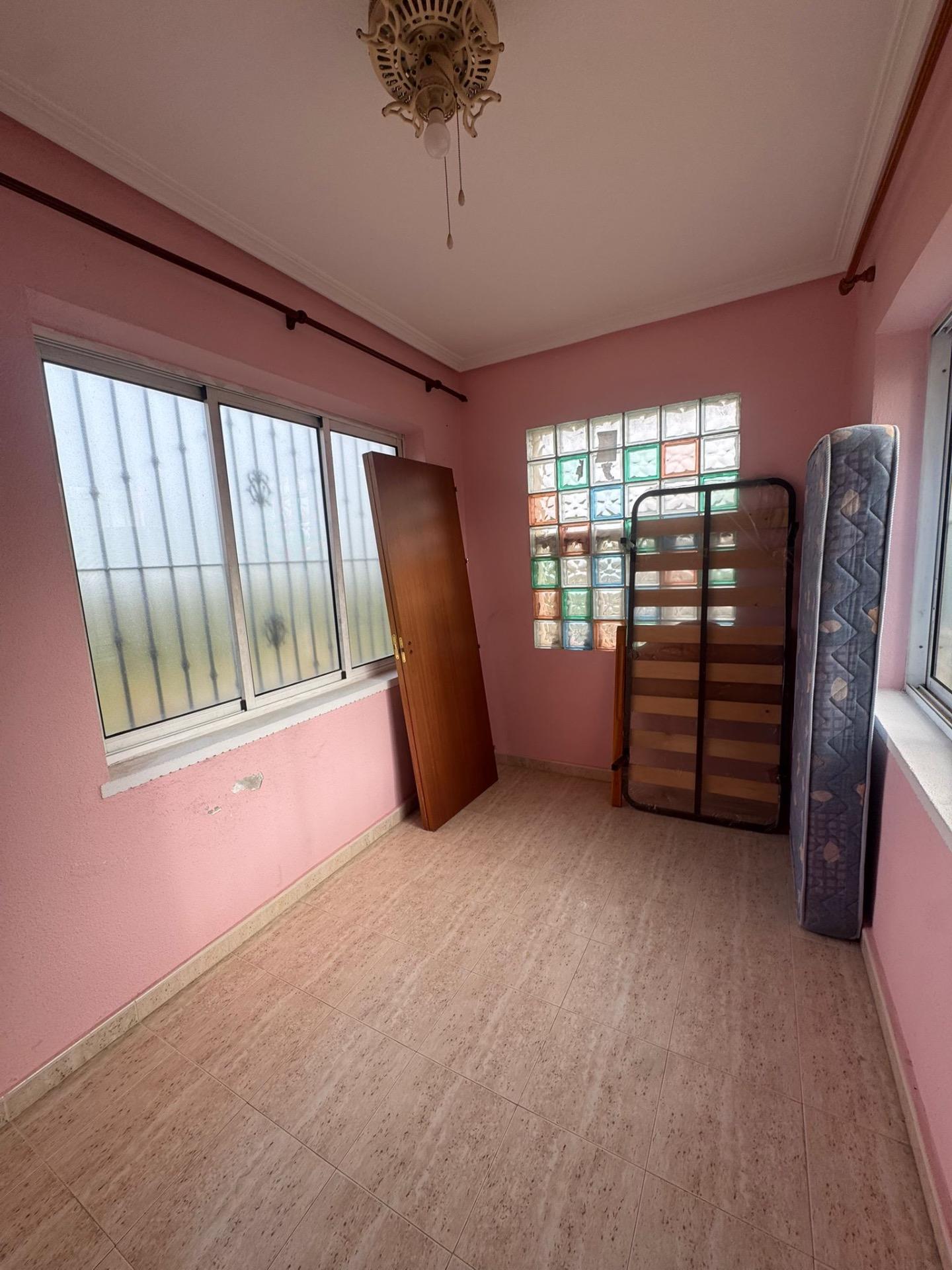 Dining area in villa for sale in Orihuela