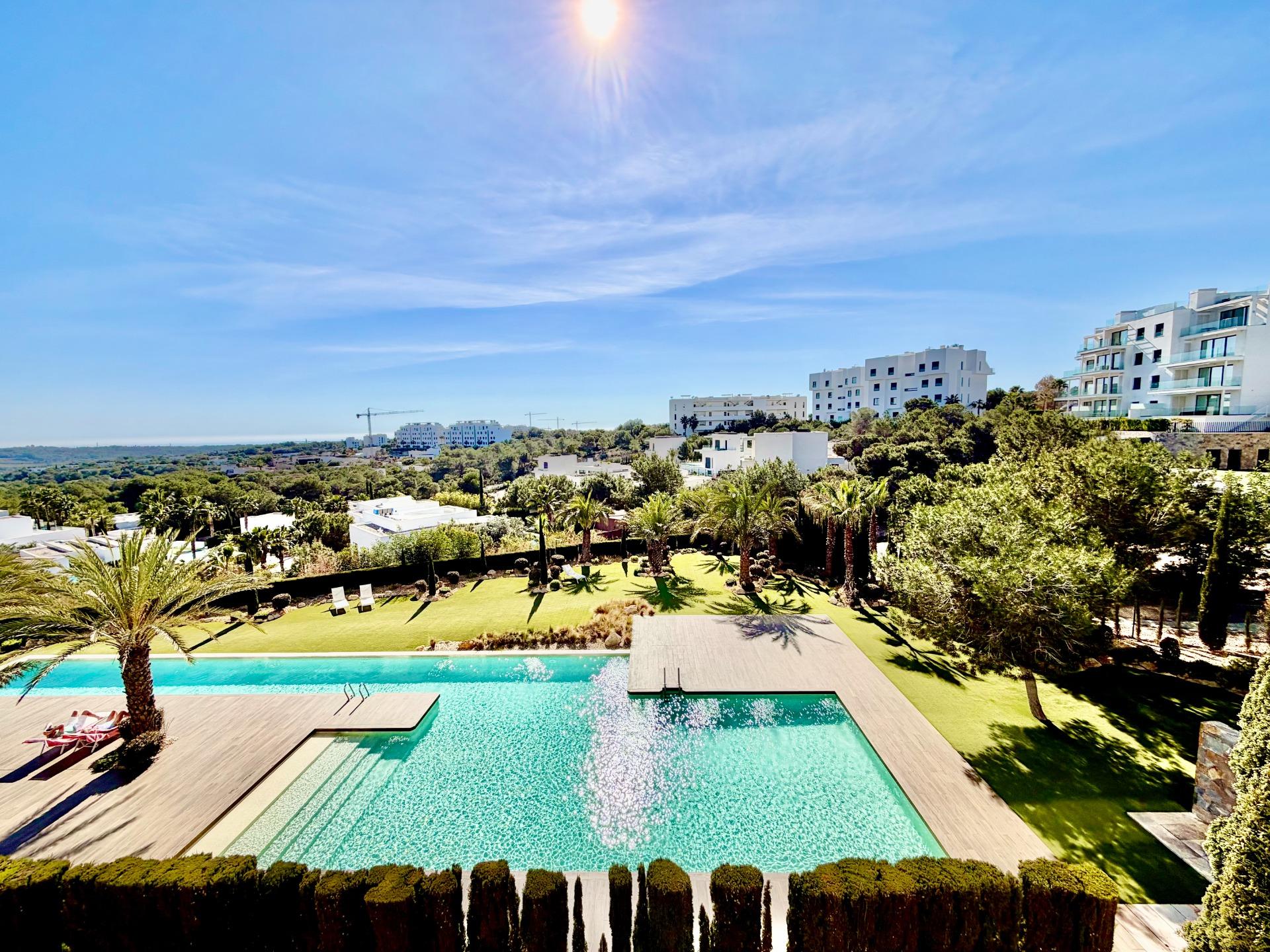 Beautiful Ground Floor Apartment in Las Colinas Golf – Space, Privacy & Southern Light Welcome to th