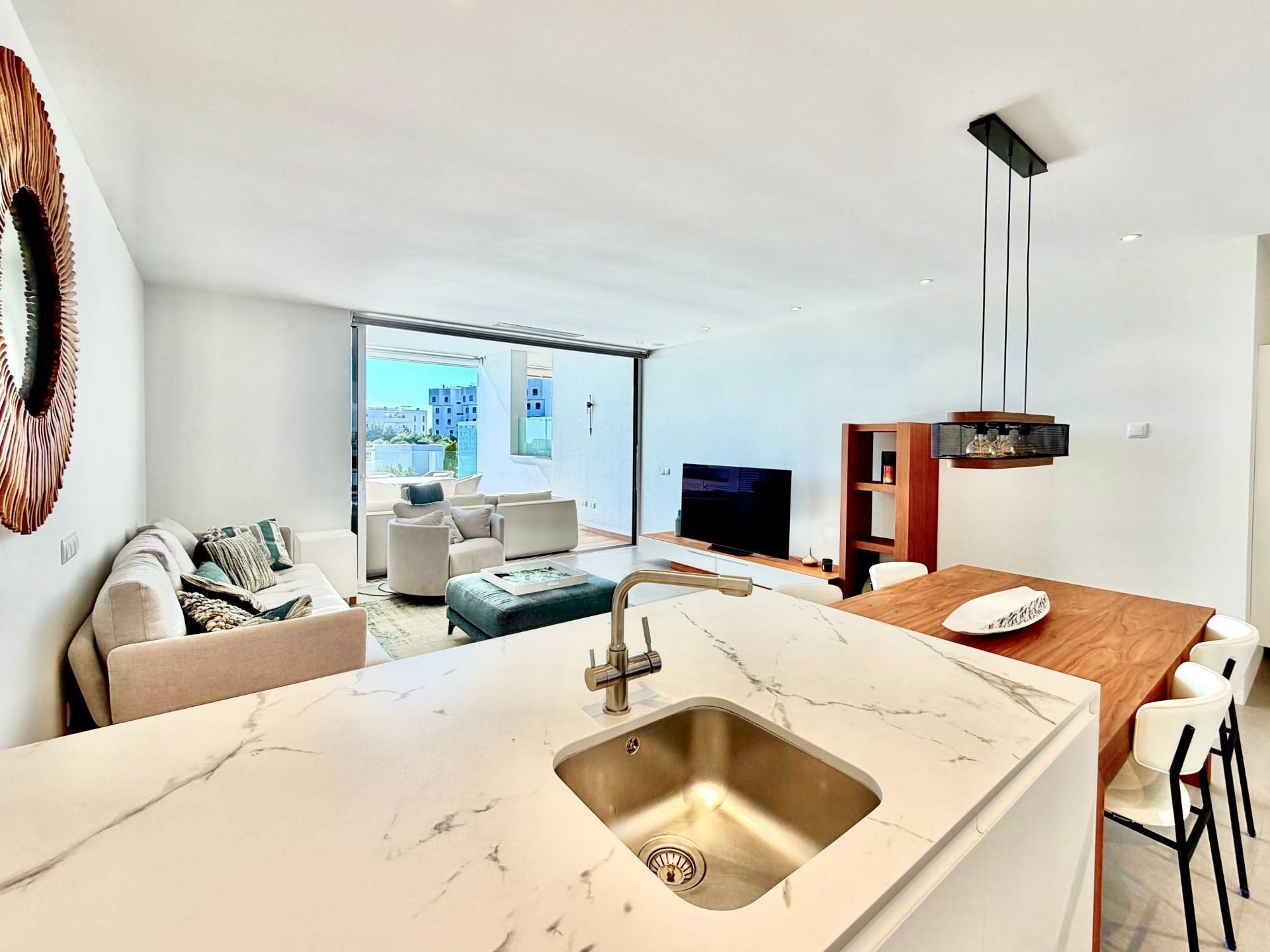 Bathroom in apartment for sale in Orihuela