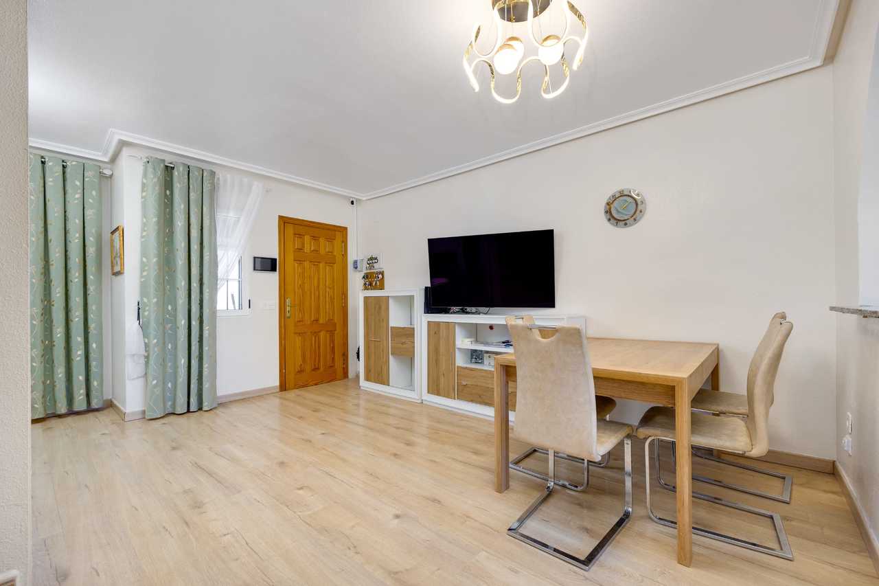 Bedroom in terraced for sale in Torrevieja