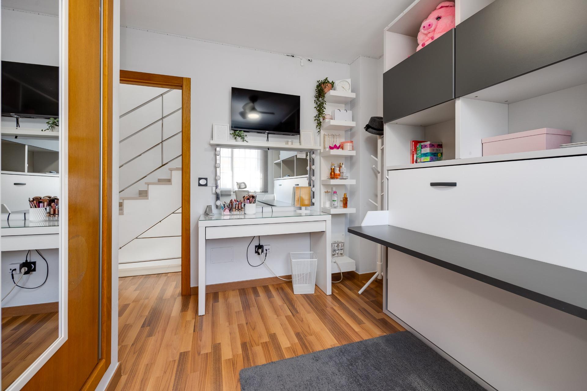 Bathroom in villa for sale in Los Montesinos