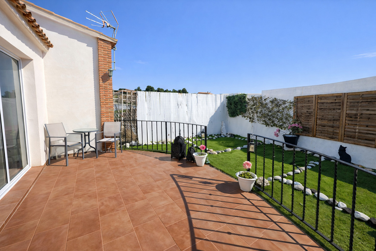 Bathroom in villa for sale in Castalla