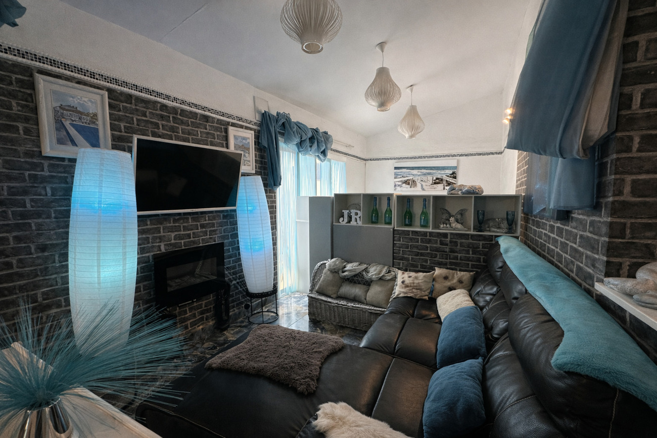 Living room in villa for sale in Castalla