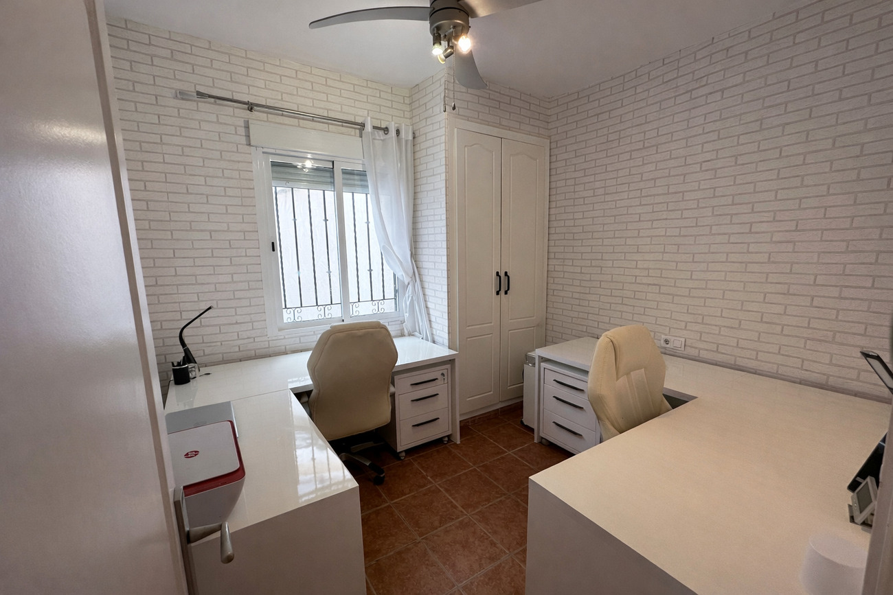 Dining area in villa for sale in Castalla