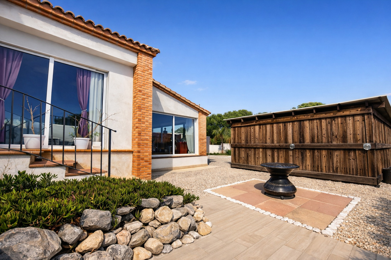 Garden in villa for sale in Castalla