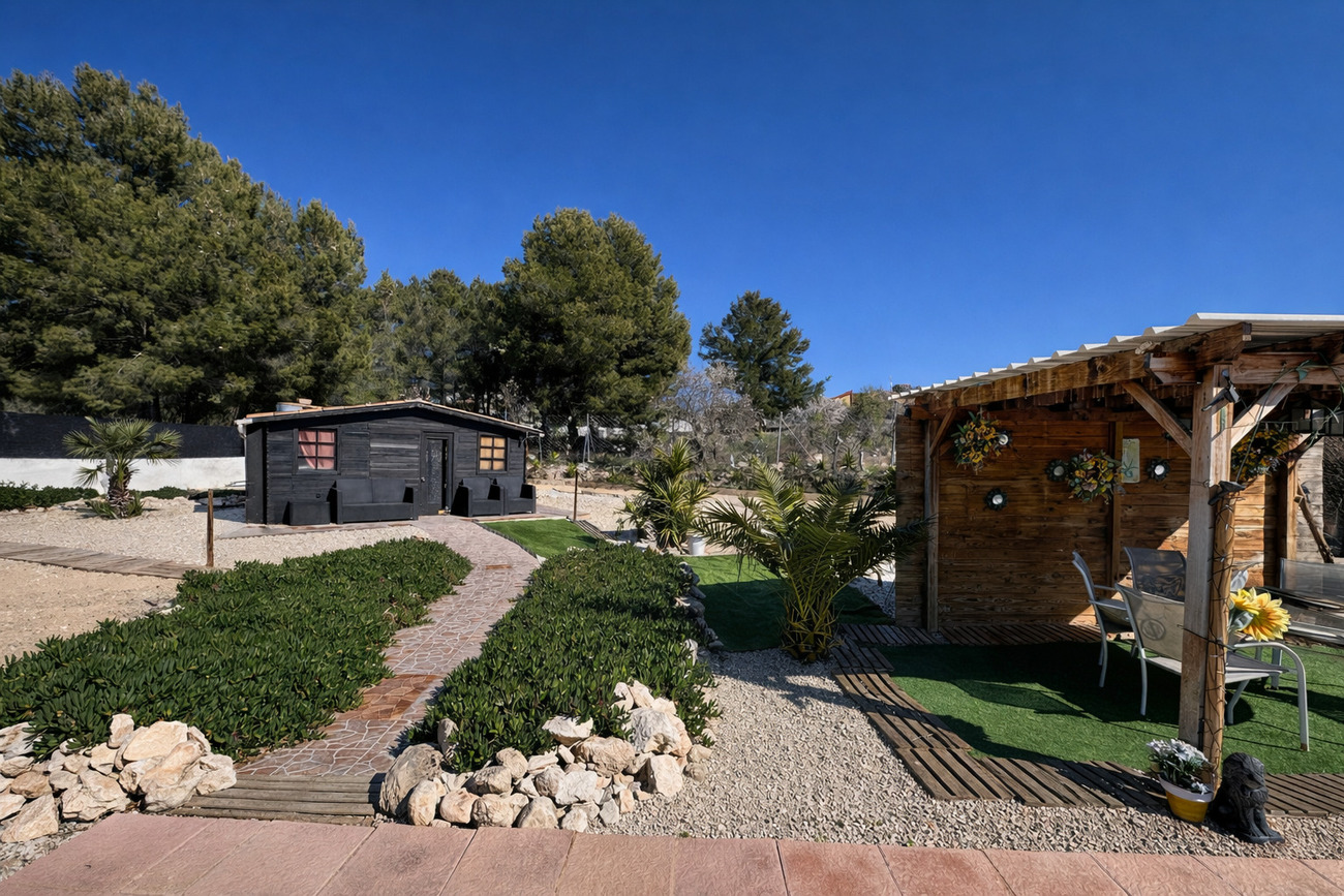 Dining area in villa for sale in Castalla