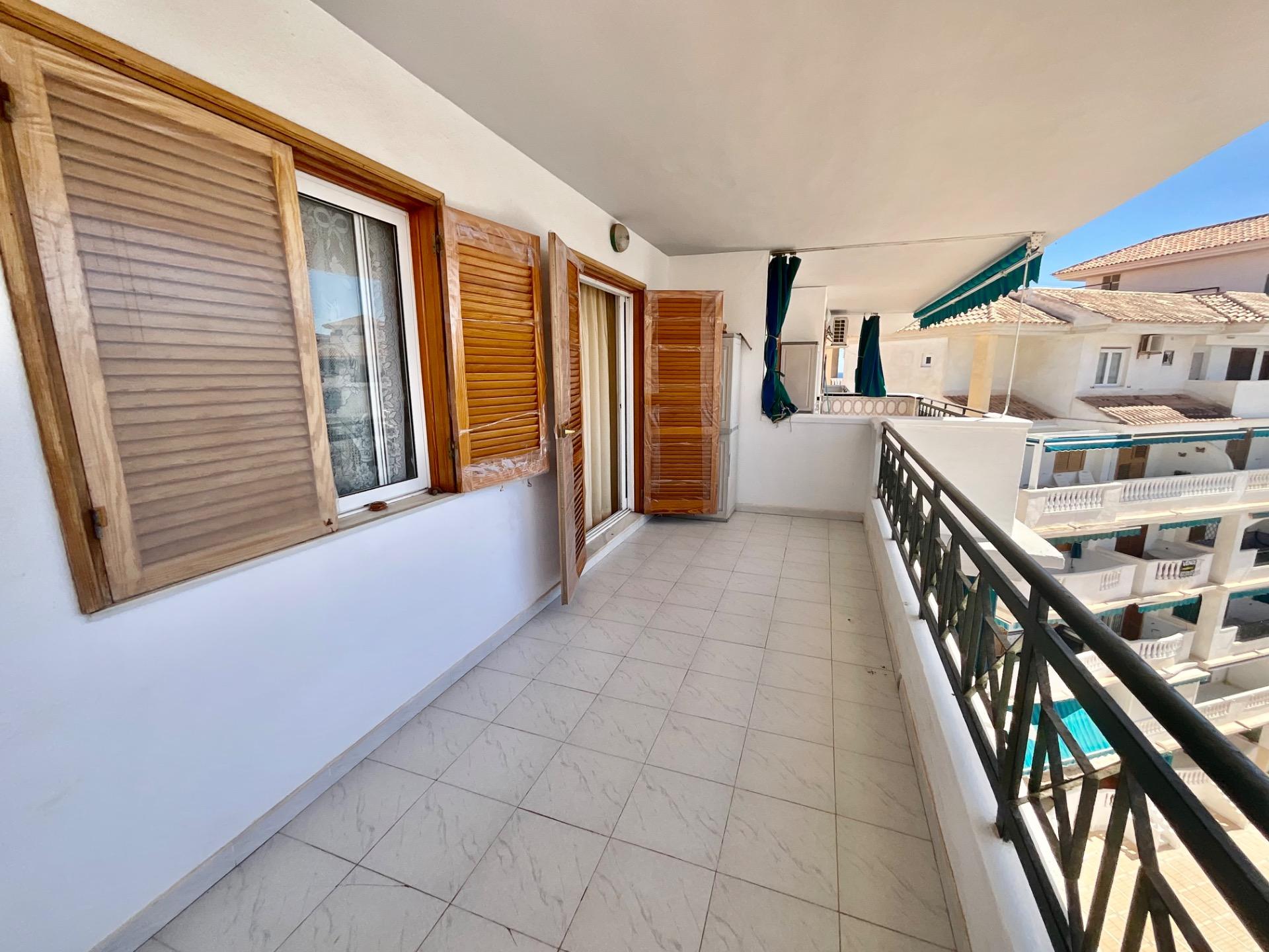 Master bedroom in apartment for sale in Torrevieja