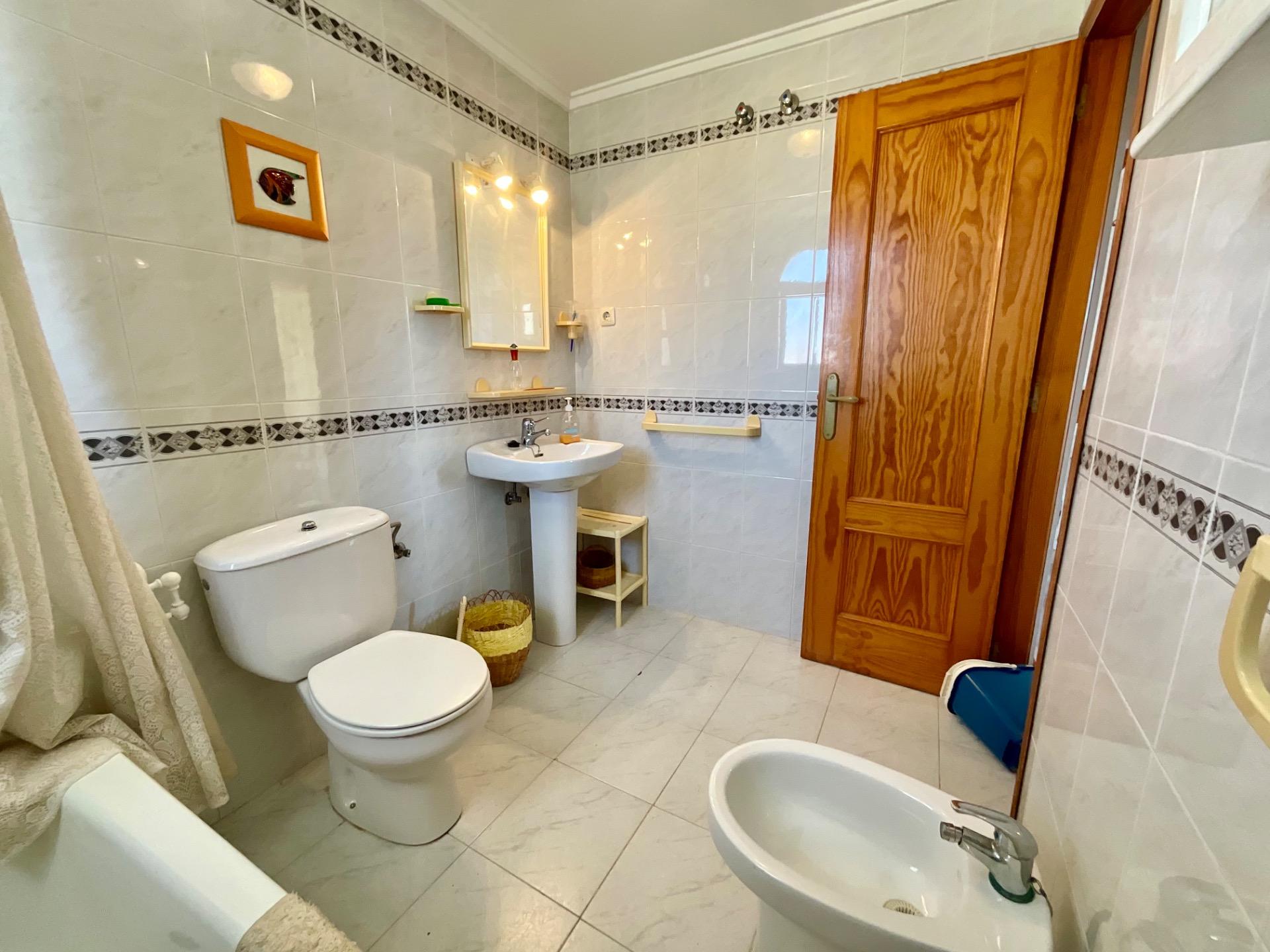Master bedroom in apartment for sale in Torrevieja