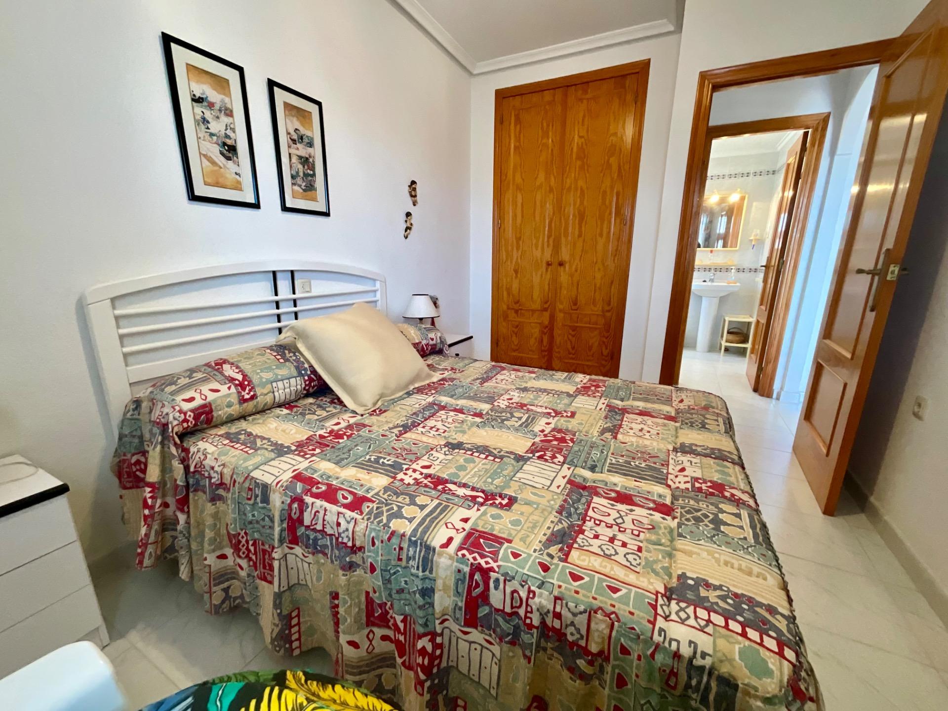 For sale: this fabulous PENTHOUSE in the Viñamar 6 residential complex, La Mata, with SOUTH-facing o