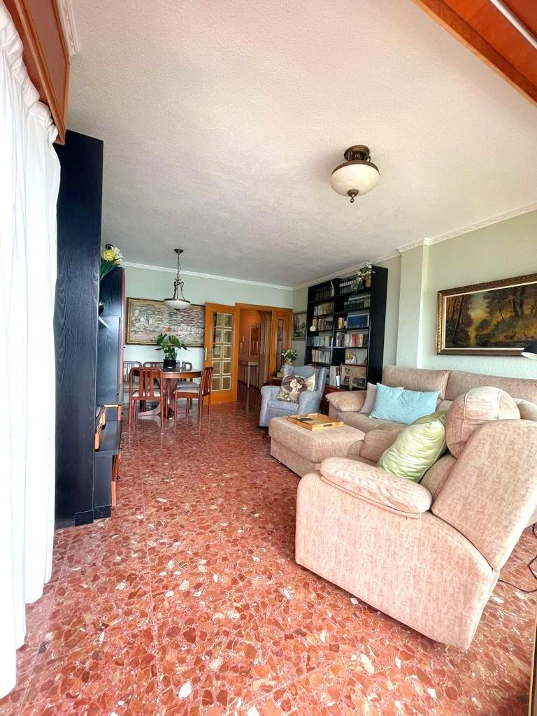Master bedroom in apartment for sale in Torrevieja