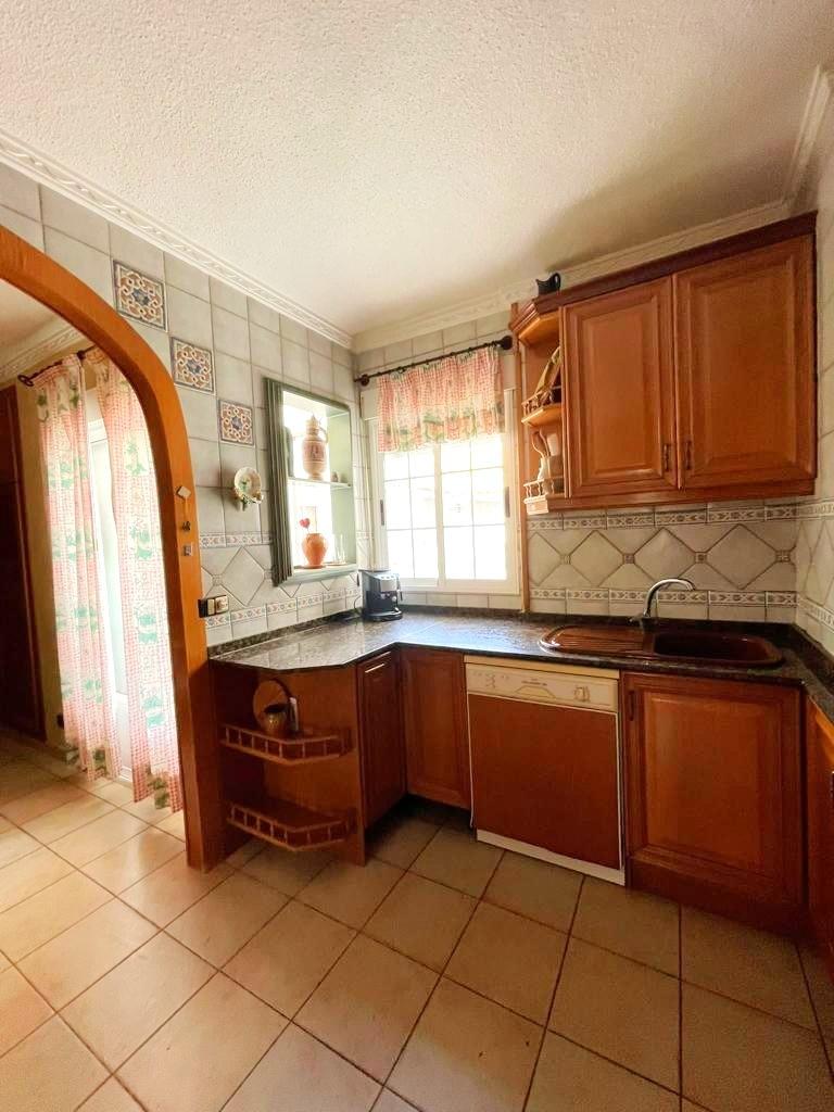 Kitchen in apartment for sale in Torrevieja