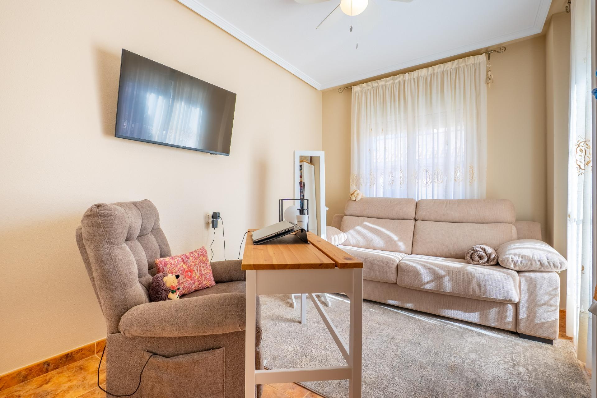 Dining area in terraced for sale in Orihuela Costa
