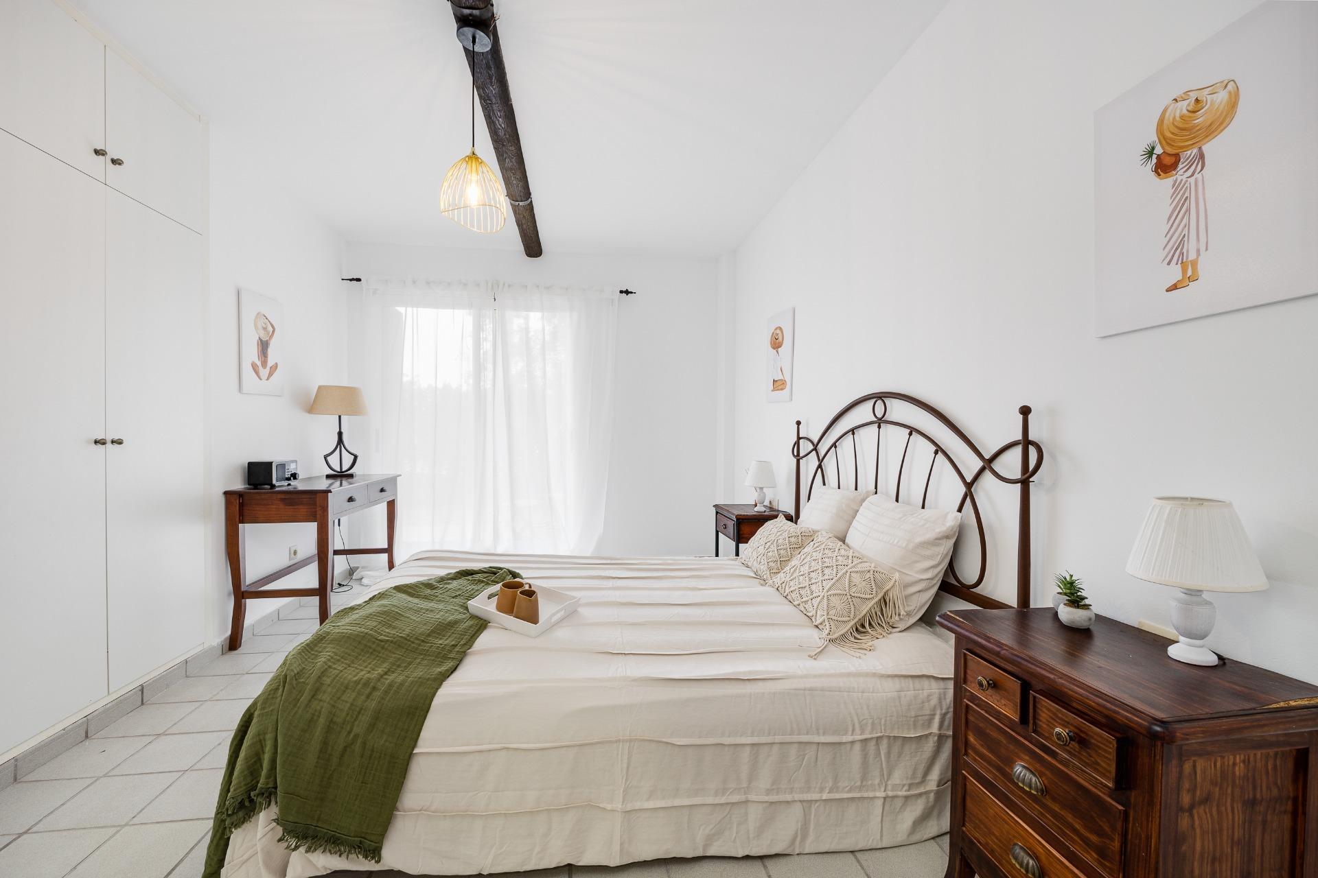 Master bedroom in apartment for sale in Orihuela Costa