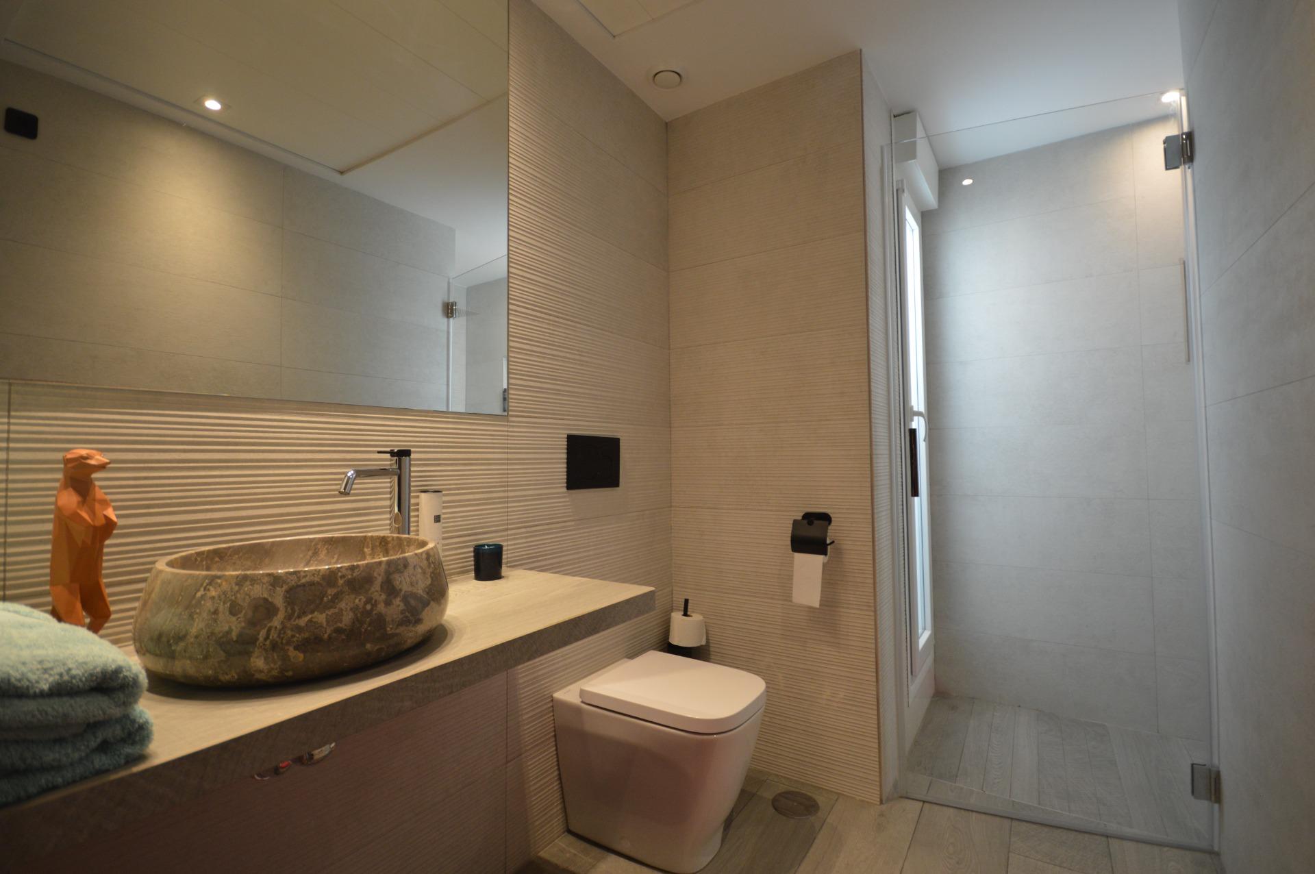 Bedroom in villa for sale in Algorfa