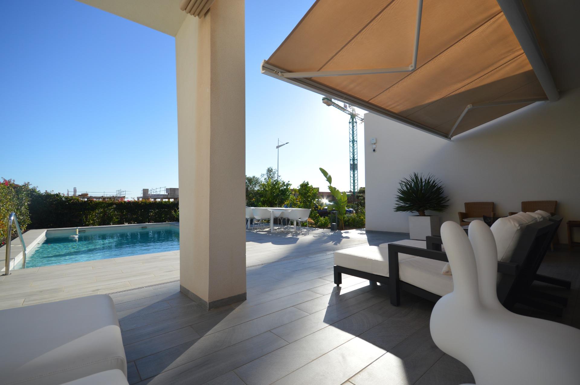Living room in villa for sale in Algorfa