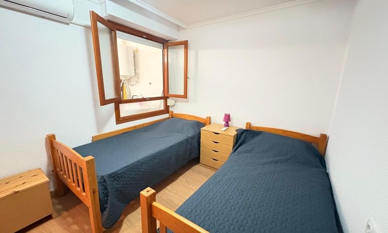 Terrace in apartment for sale in Torrevieja