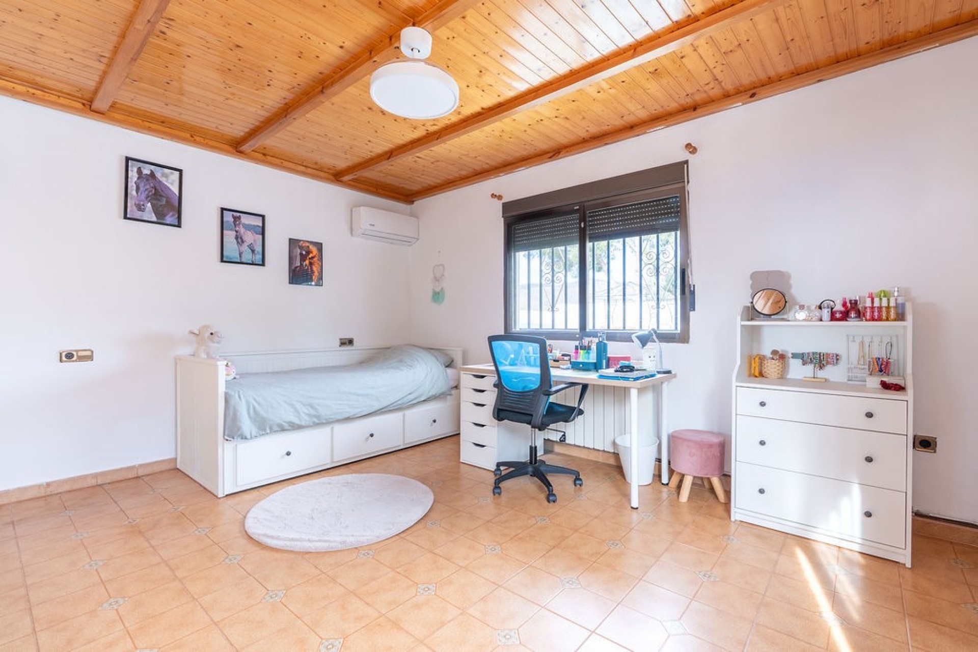 Garden in villa for sale in Hondón de las Nieves