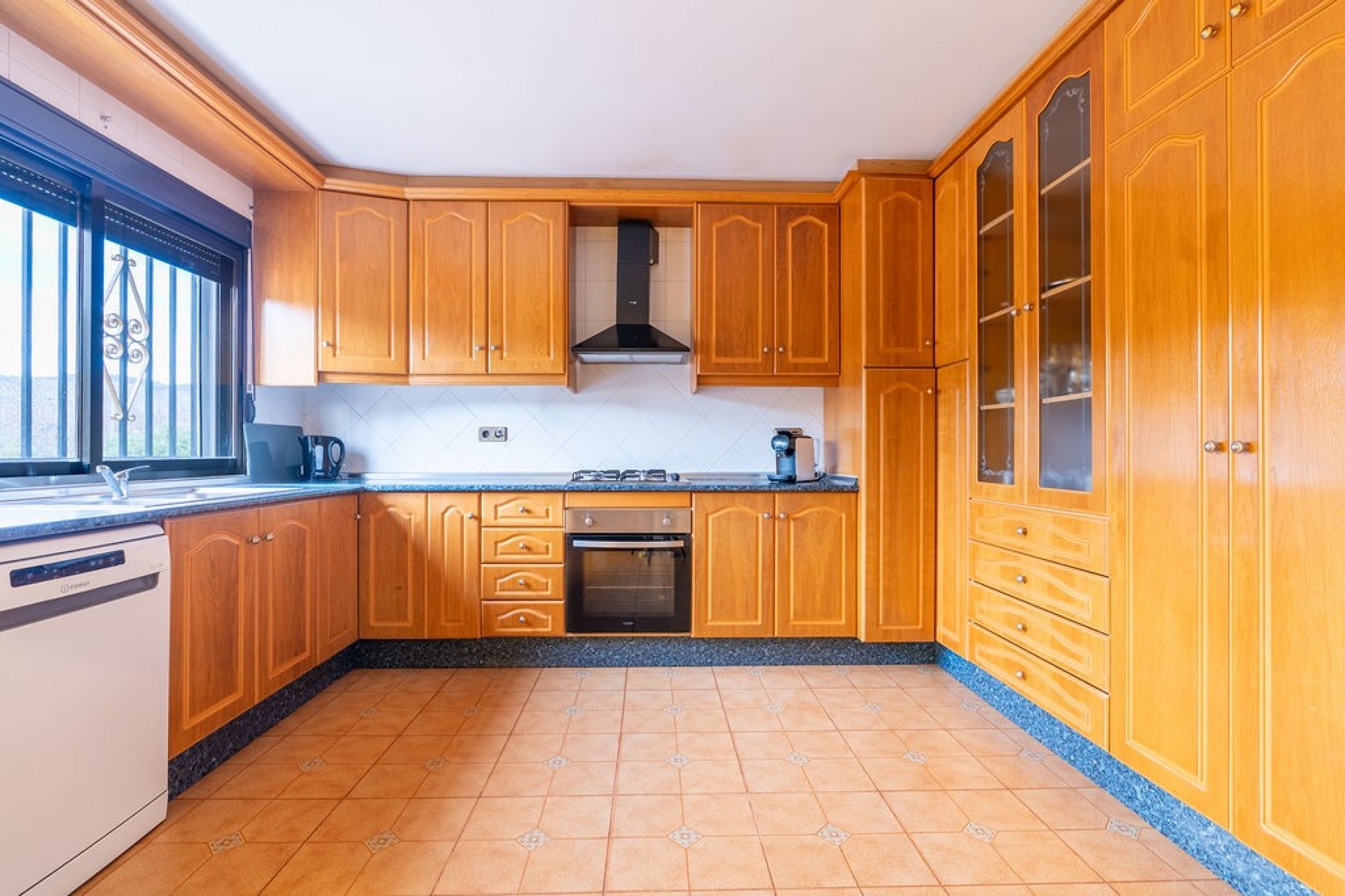 Kitchen in villa for sale in Hondón de las Nieves