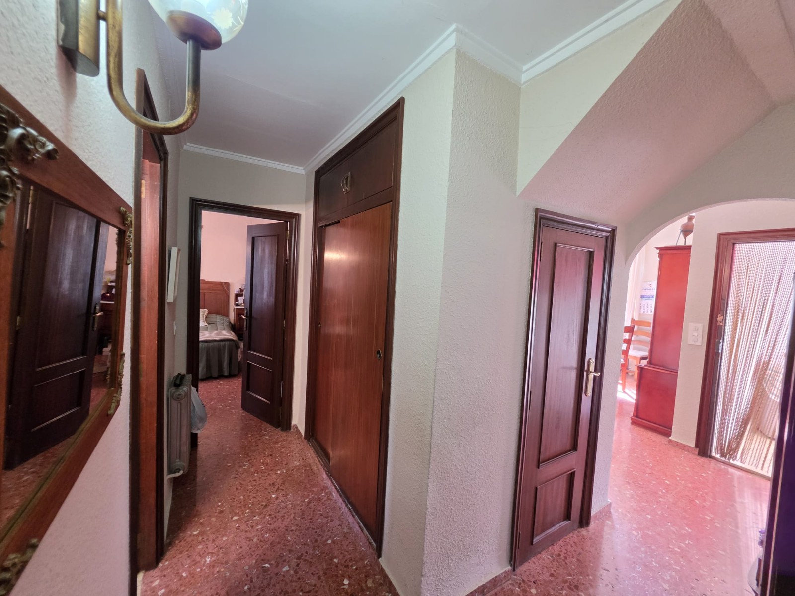 Pool area in villa for sale in Elda