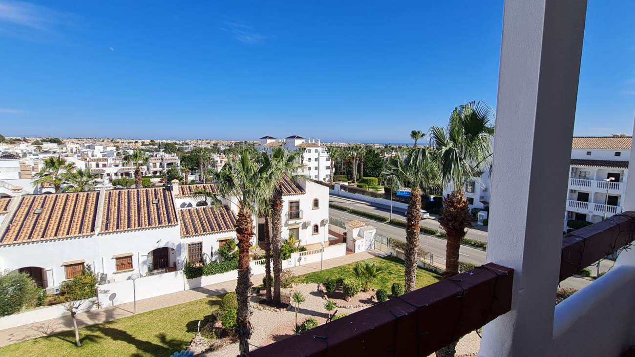 Bedroom in penthouse for sale in Villamartin