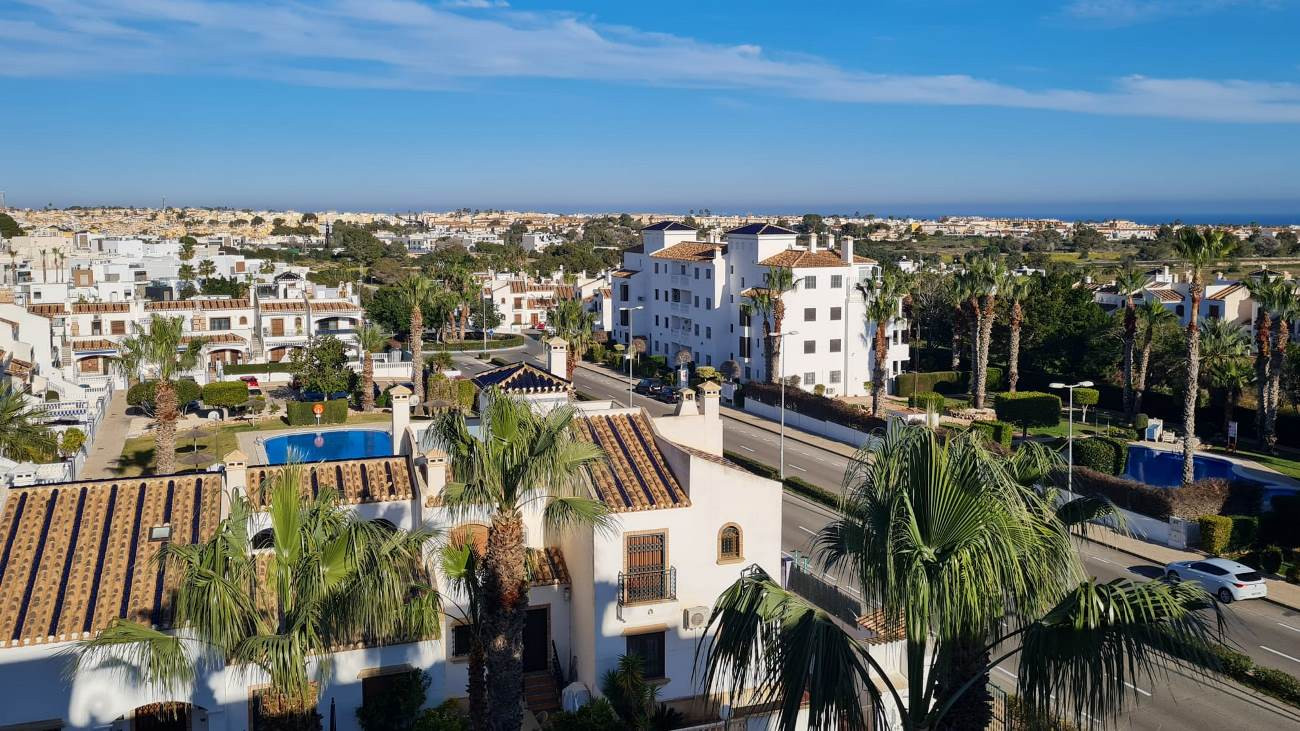 Master bedroom in penthouse for sale in Villamartin