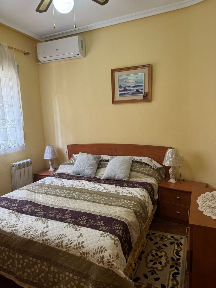 Dining area in villa for sale in Playa Flamenca