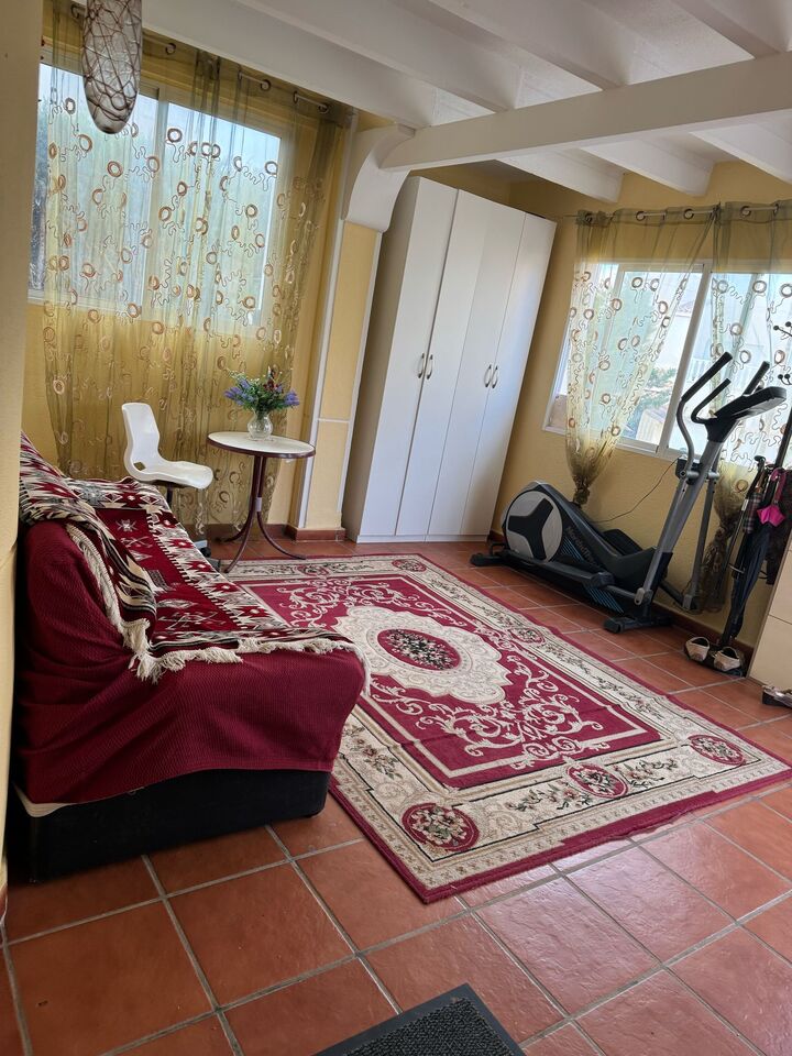 Exterior view in villa for sale in Playa Flamenca