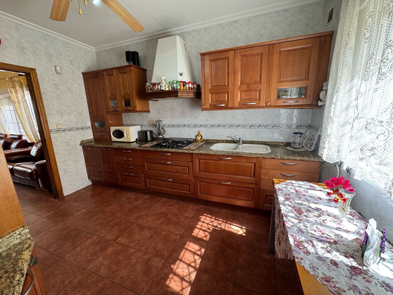 Large detached villa, Beachside of N332 in Playa Flamenca