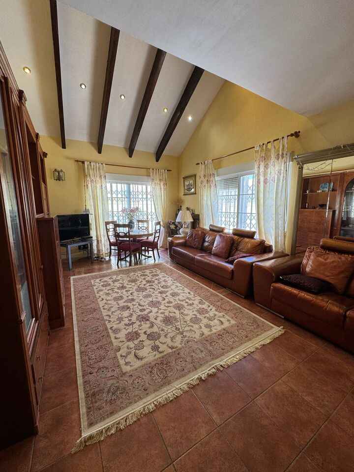 Terrace in villa for sale in Playa Flamenca